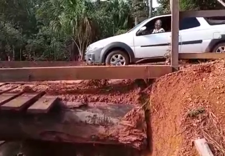 PERIGO: Ponte começa a ceder e preocupa moradores de linha rural em Porto Velho