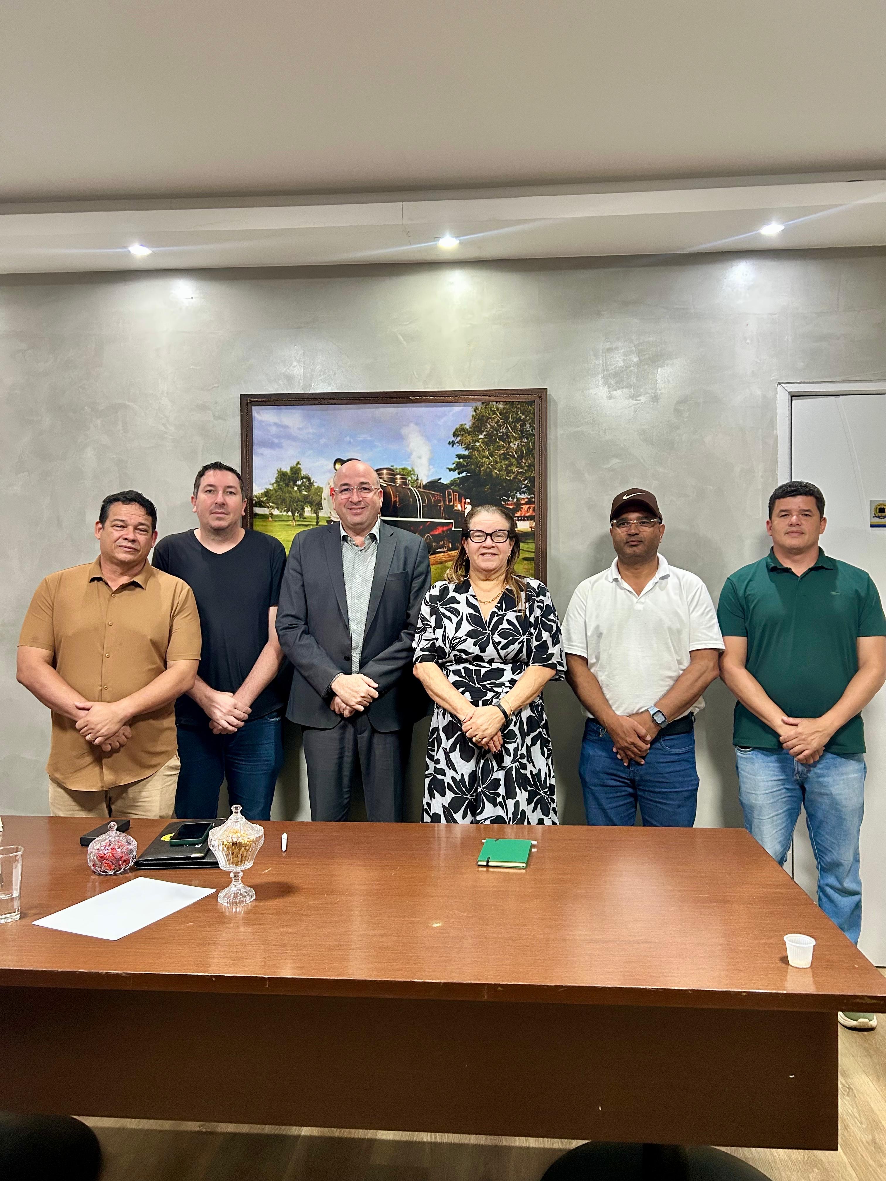 GEDEÃO NEGREIROS: Presidente da Câmara de Porto Velho recebe comitiva de vereadores de Vilhena