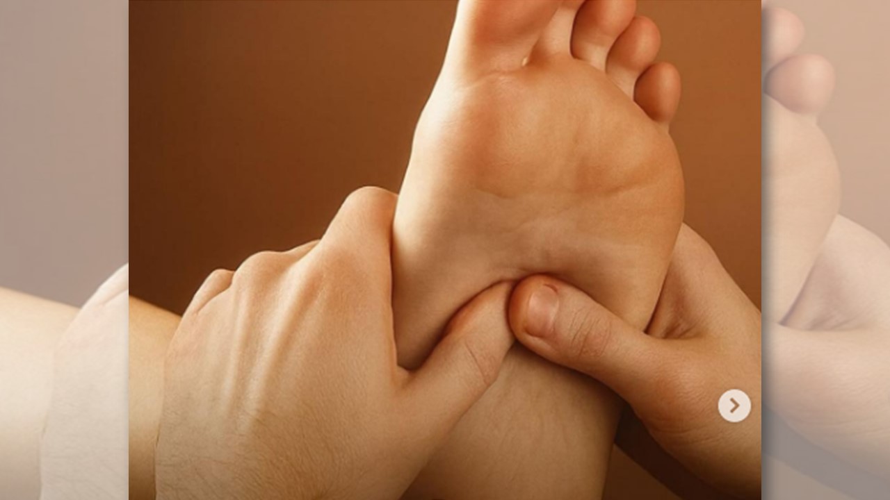 23% A MAIS DE AMOR: Estudo revela que massagens nos pés aumenta o afeto da namorada 