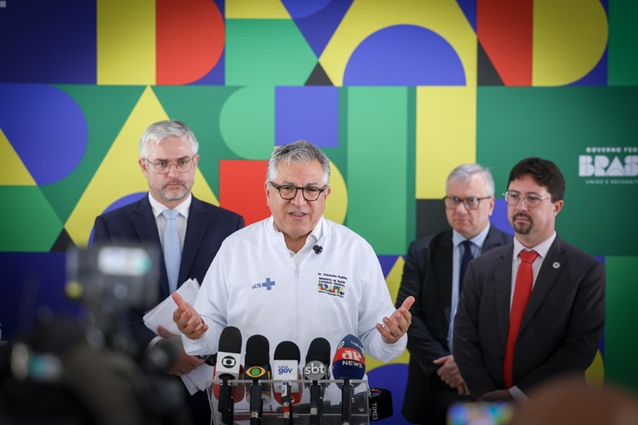 SUS: Gov. vai ampliar vacinação e buscar parcerias privadas para acelerar atendimento 