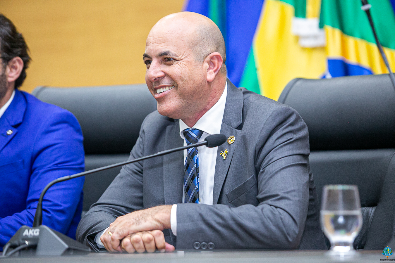 ISMAEL CRISPIN: Lei do porte funcional para agentes da Politec é sancionada após atuação do deputado