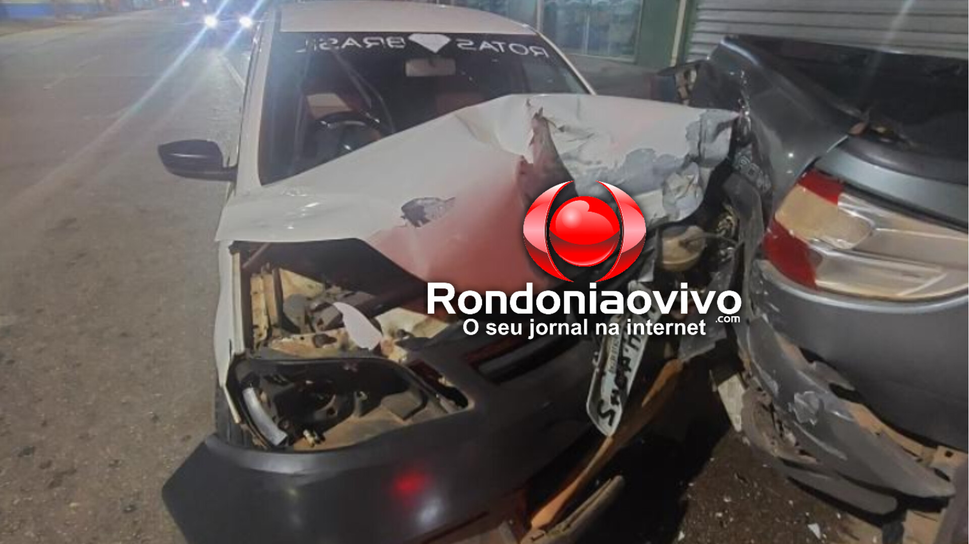 NA JATUARANA: Motorista de app fica inconsciente após colidir contra picape estacionada 