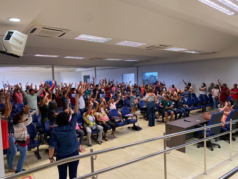 DIREITOS: Sintero faz deliberação em favor de greve por tempo indeterminado