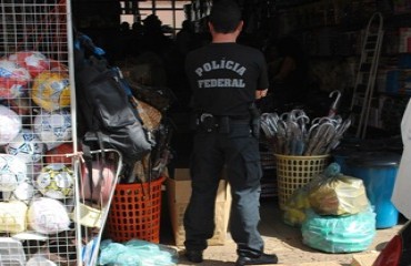 Agevisa e PF realizam operação em comércio no centro comercial de Porto Velho - Confira fotos