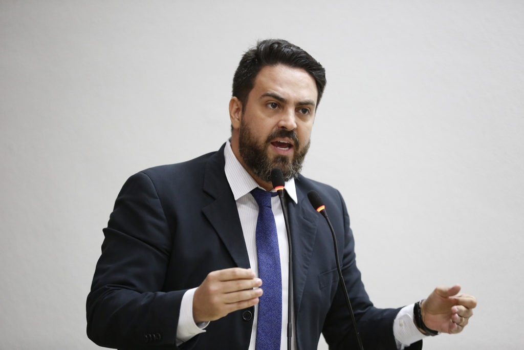 TARIFA DE ENERGIA: Léo Moraes quer anular decreto que  permite empréstimo ao setor elétrico