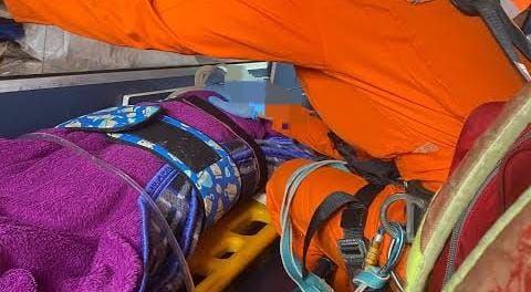 DESCONTROLADO: Vizinho invade residência e ataca grávida e adolescente com pauladas na BR-319