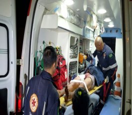 Adolescente é atacado a tiros em via pública da capital
