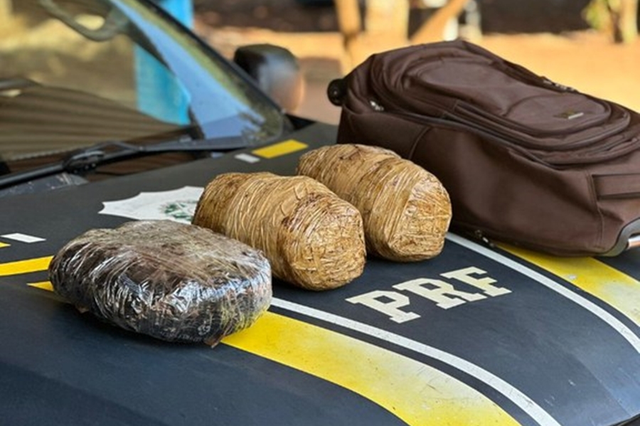 TRÁFICO: PRF apreende maconha em Guajará-Mirim