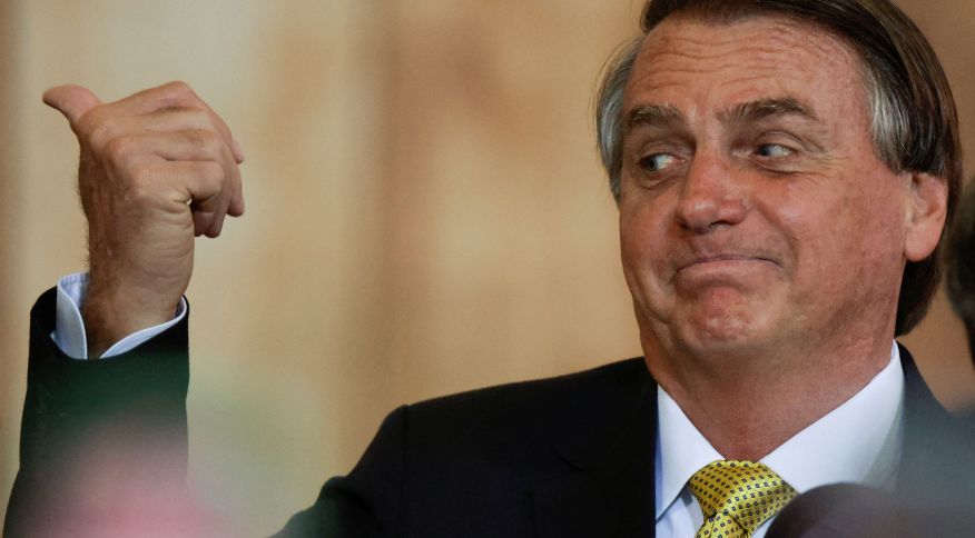 NEGACIONISTA: Bolsonaro ataca a vacinação e questiona a honestidade da Anvisa