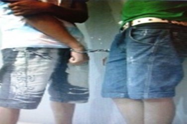 Polícia recupera carro de PM roubado e aprende suspeitos
