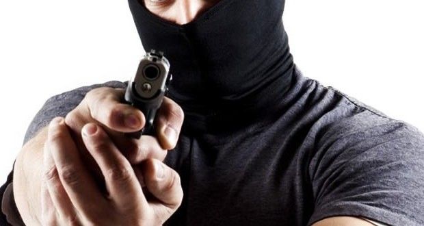 INVADIRAM: Homem é executado na frente da família dentro da residência