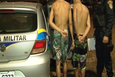 Polícia prende suspeitos de furto e evita linchamento
