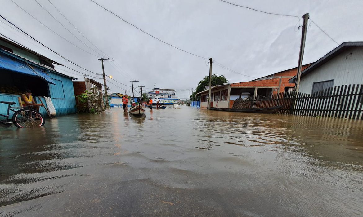 TRISTEZA: Acre amanhece com mais de 20 mil pessoas atingidas pela enchente