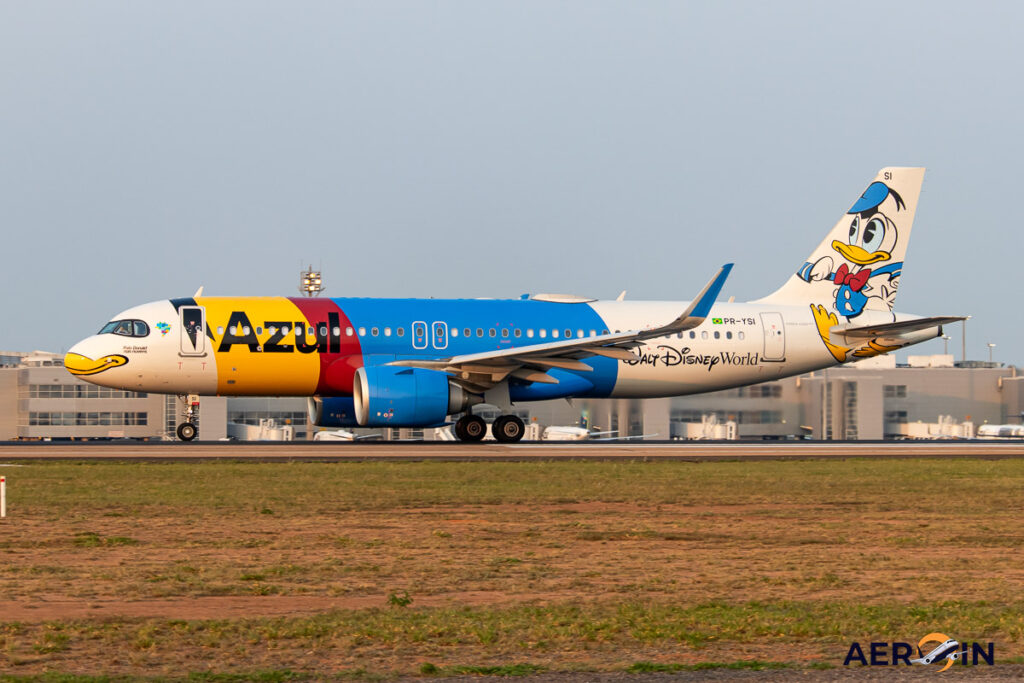 SÉRIO ISSO? Azul celebra índices de satisfação dos clientes, mas isola Rondônia