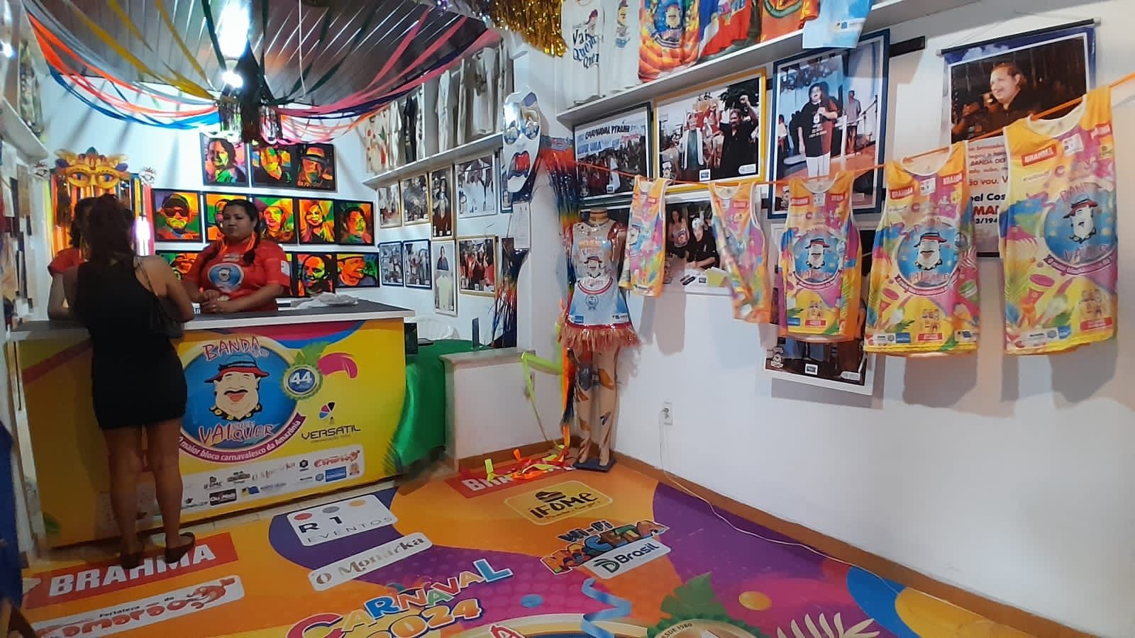 ÚLTIMAS UNIDADES: Abadás da Banda ainda podem ser comprados na sede ou redes sociais do bloco