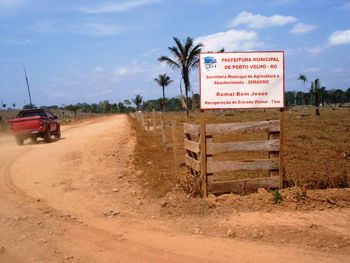 Prefeitura constrói estrada para beneficiar comunidade Bom Jesus 
