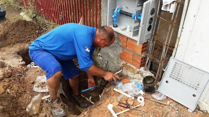 ÁGUA TRATADA: Serviço de ligação de água tratada será continuado até zerar demanda