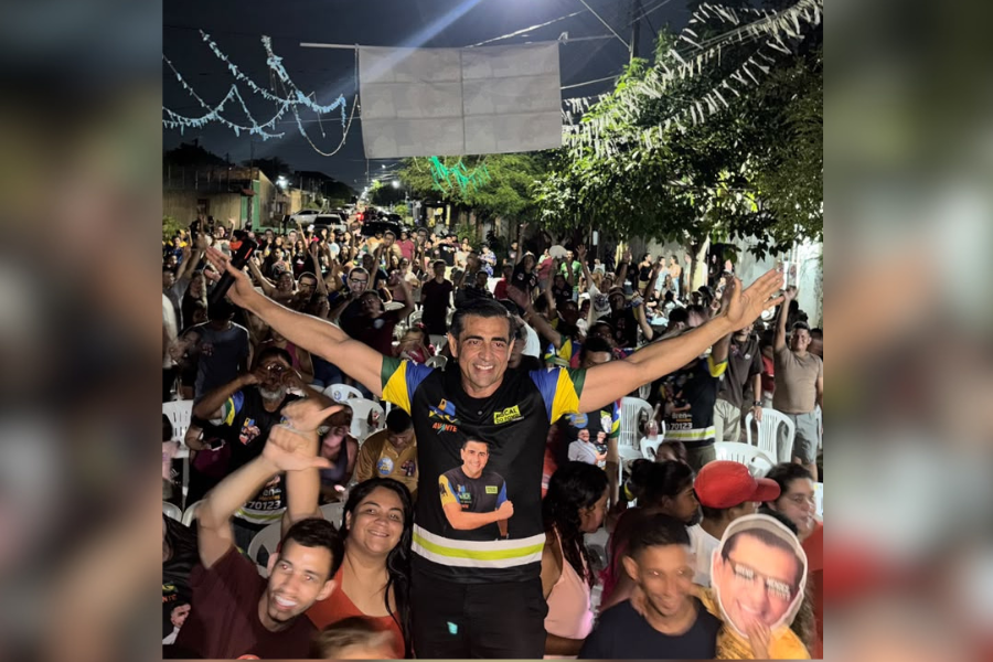FORÇA CRESCENTE NA CAPITAL: Dr.Breno Mendes realiza reunião com mais de 1.200 pessoas no Bairro S. Francisco