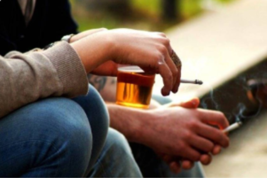 NA FESTA FUNK: Encontrada drogada, menina de 14 anos diz que fuma  maconha desde os 11