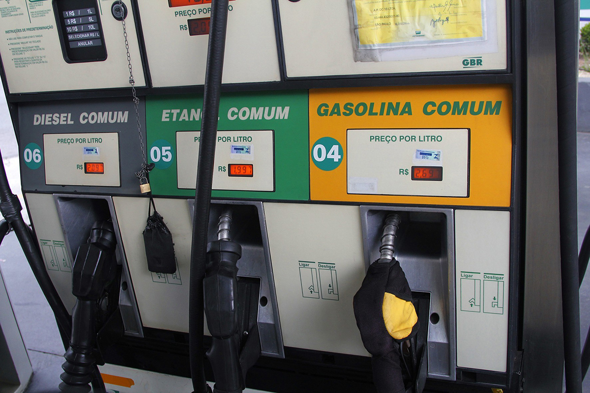 COMBUSTÍVEIS: Petrobras reajusta preços da gasolina e do diesel para distribuidoras