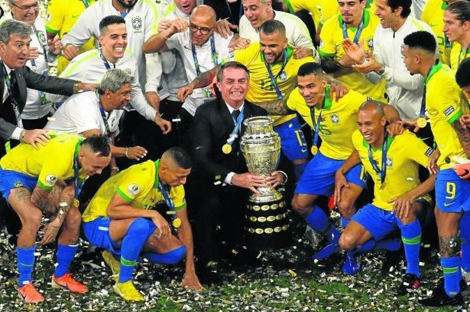 COPA AMÉRICA: Presidente Jair Bolsonaro não aceita recusa dos jogadores brasileiros