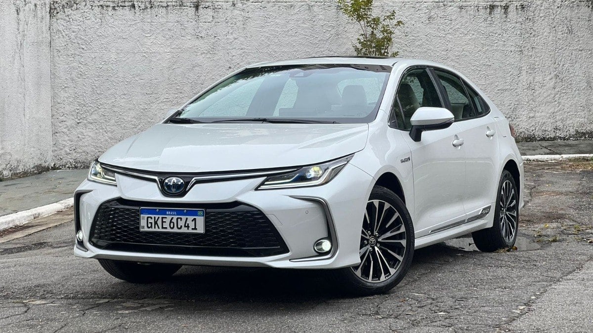 VEJA OS PREÇOS: Toyota Corolla recebe reajuste e passa dos R$ 200 mil