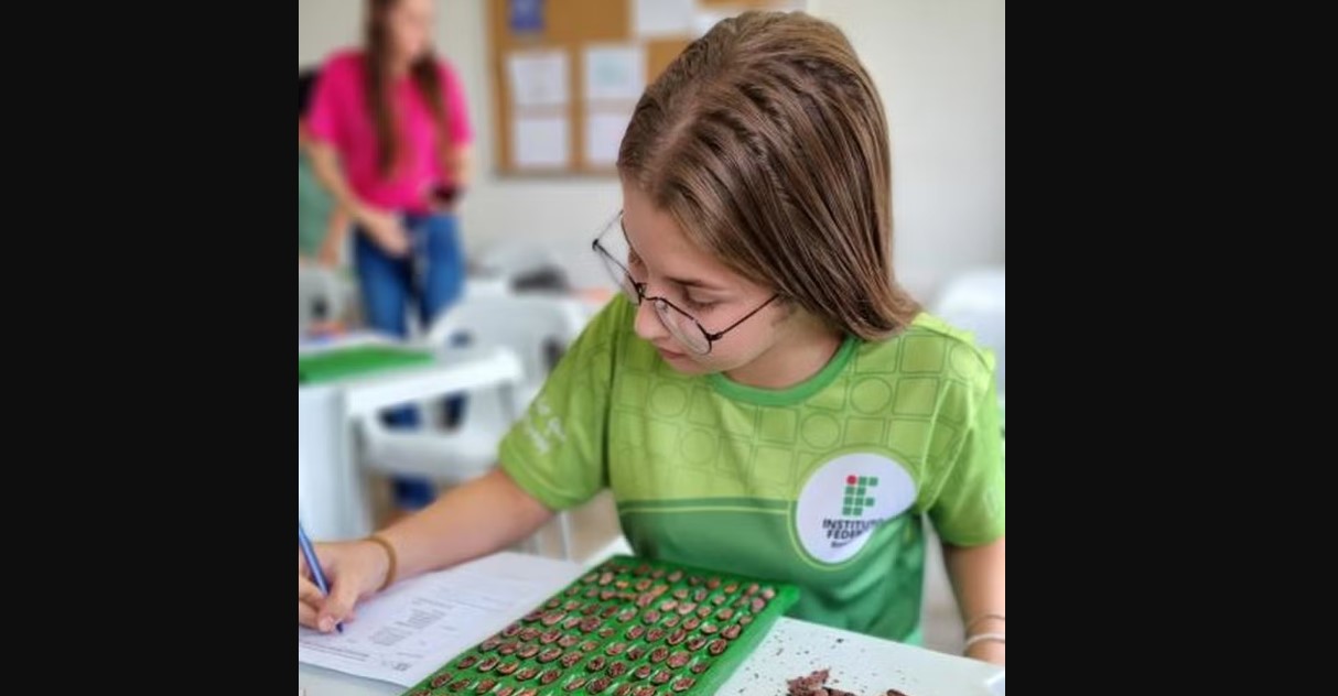 ESCOLA DO CHOCOLATE: Projeto ajuda na sustentabilidade da cultura cacaueira em Rondônia