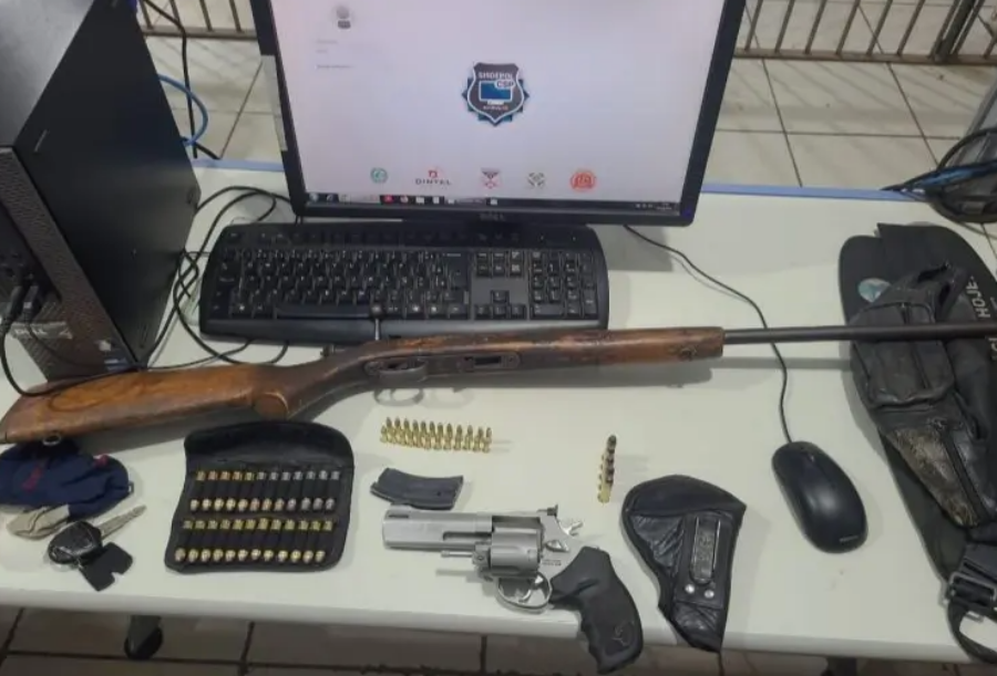 FLAGRANTE: Polícia Ambiental prende CAC por porte ilegal de arma de fogo