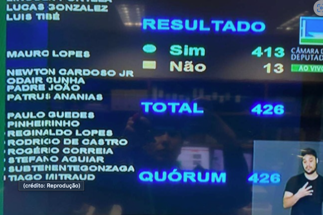 AGUARDADA: PEC 27 chega ao Senado e pode resolver piso da enfermagem