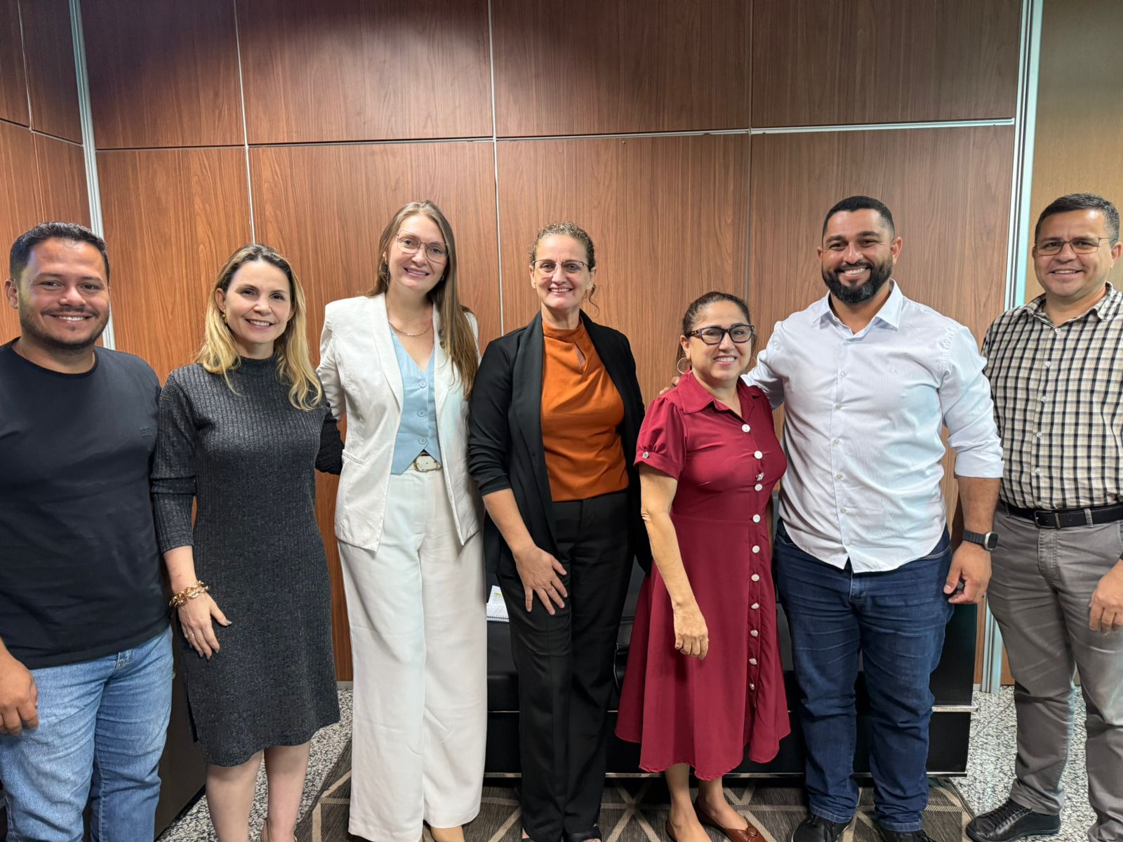 LEBRINHA: Deputada acompanha demandas da educação em agenda no CPA, em Porto Velho