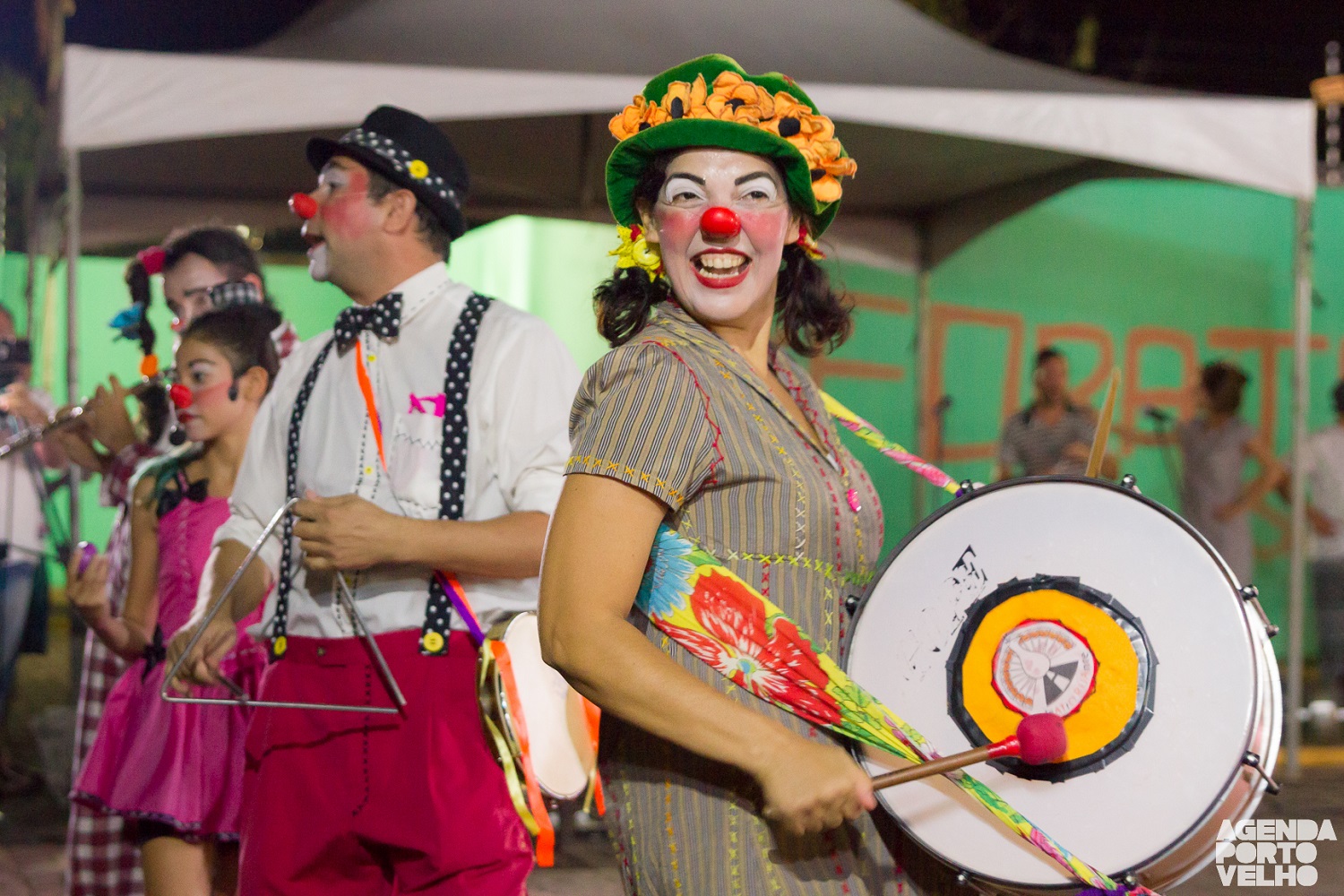 EDUFRO: Professores pesquisadores da Unir lançam livro sobre teatro em Porto Velho
