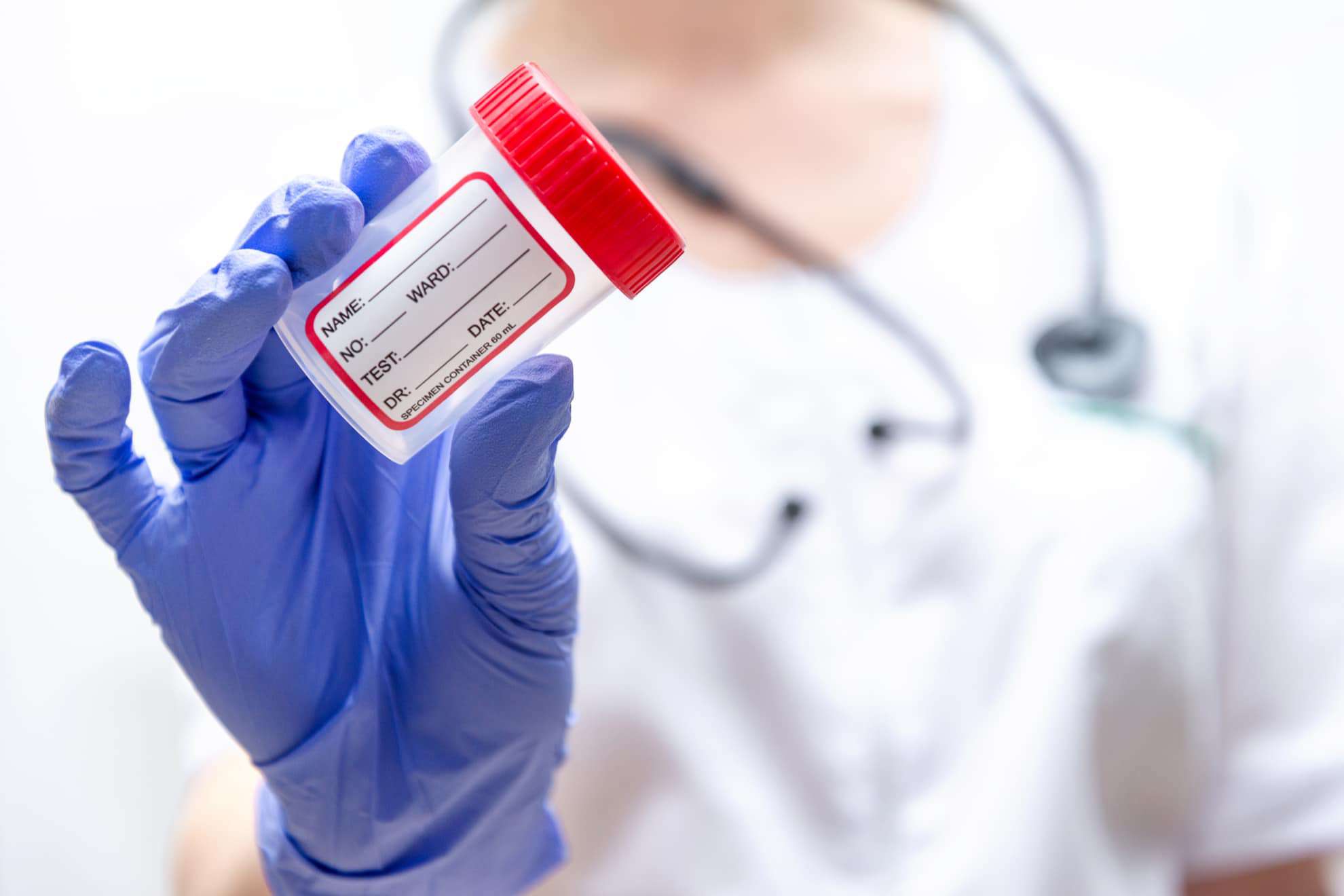 SAÚDE: Farmácias habilitadas já podem realizar exames clínicos