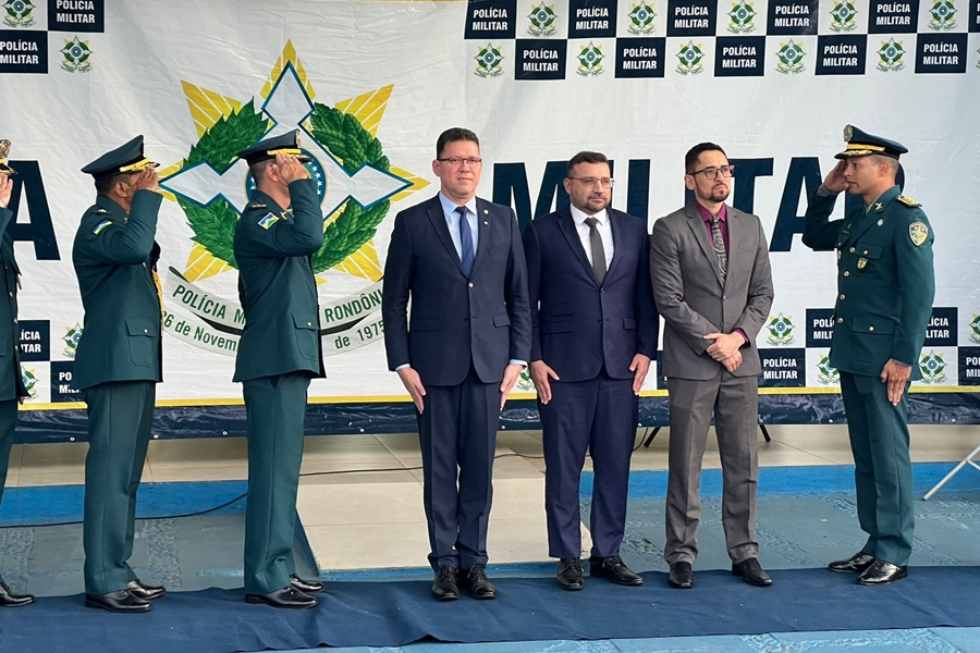 RIBEIRO DO SINPOL: Deputado celebra reforço de 22 tenentes no quadro de oficiais da Polícia Militar