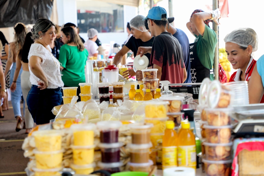 AGROINDÚSTRIA FAMILIAR: Feira dos Empreendedores fortalece a valorização da agricultura familiar em R0