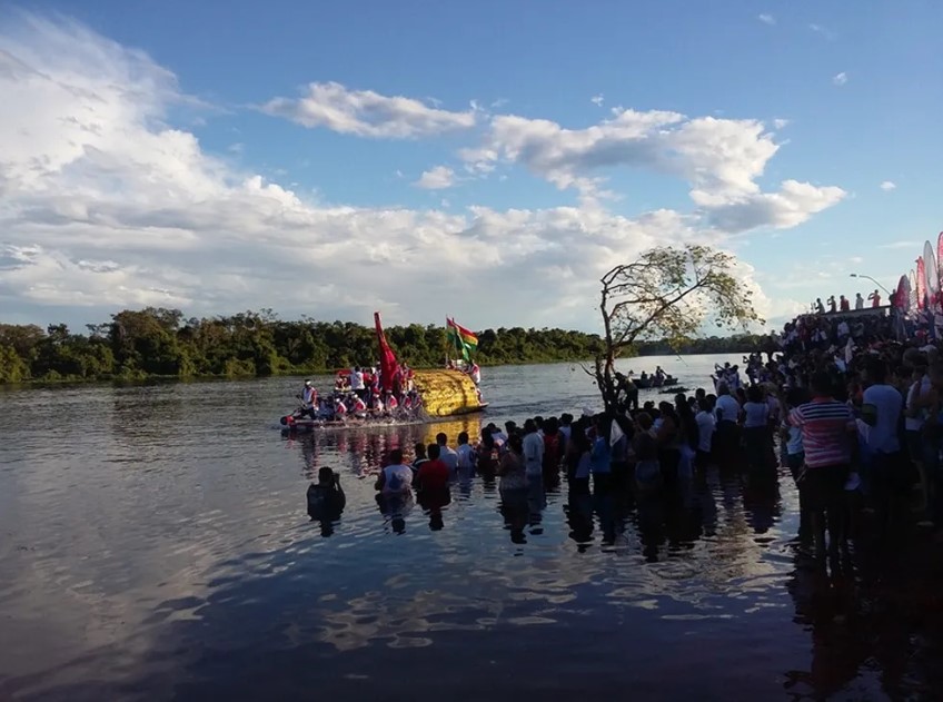 FESTA DO DIVINO: Quatro gerações de família organizam ritual festivo de Rondônia