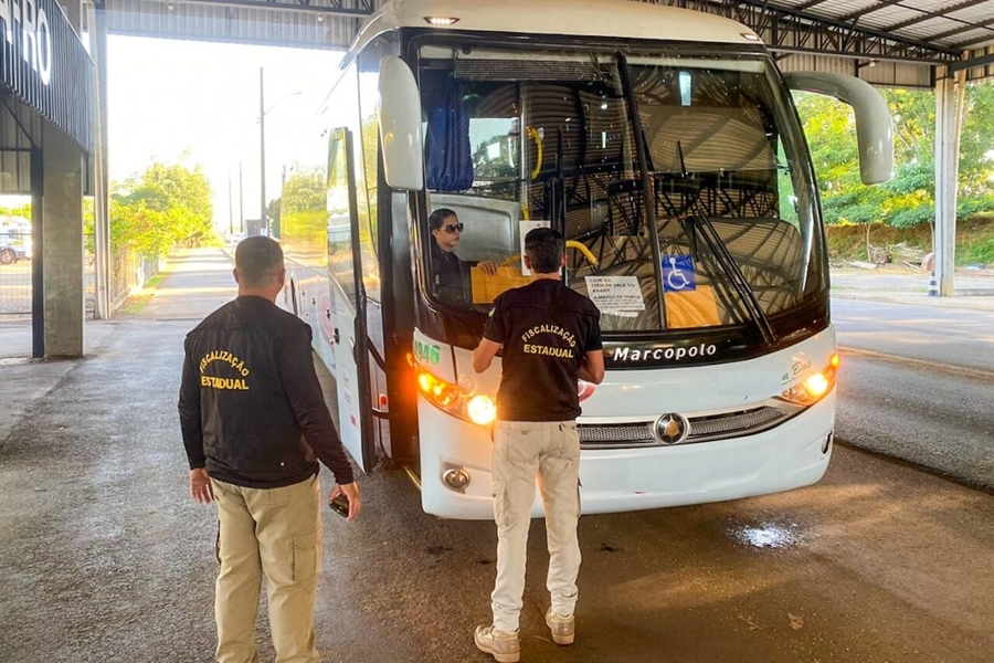 RO RURAL SHOW: Fiscalização busca garantir segurança no transporte de passageiros