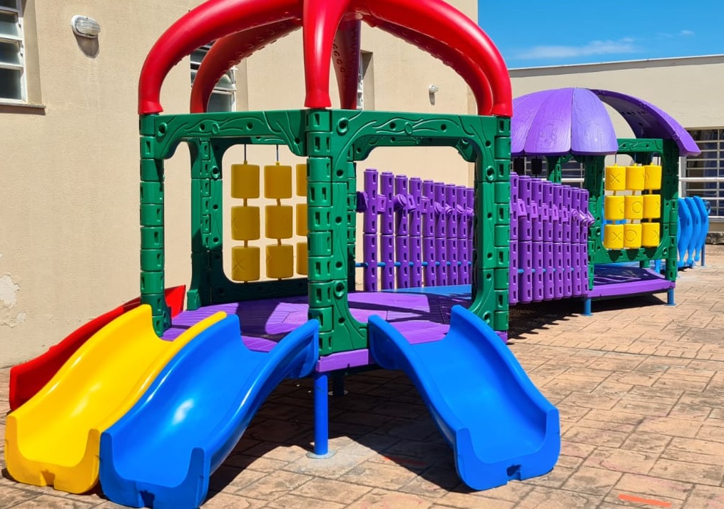 LUCAS TORRES: Deputado destina R$ 120 mil para instalação de playgrounds em escolas de Buritis