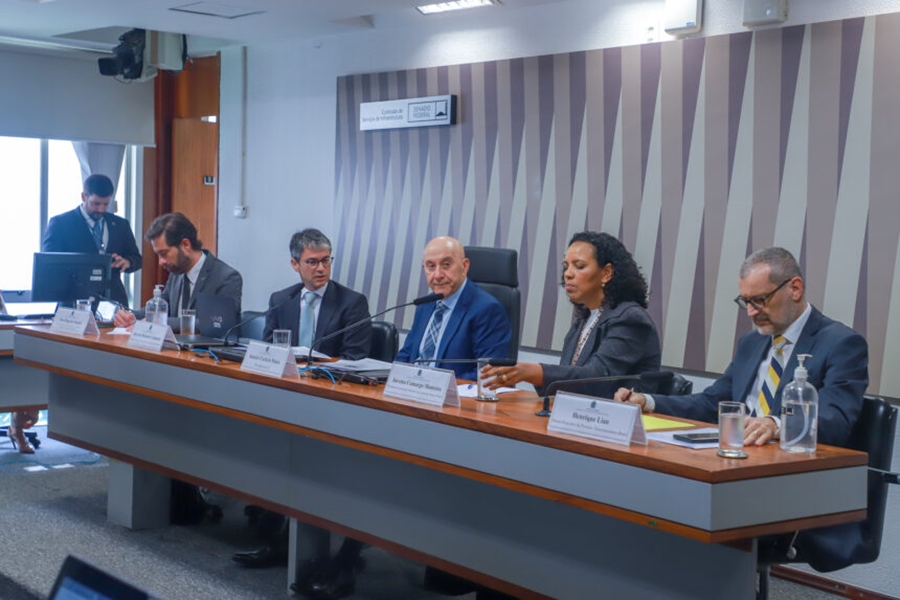 CONFÚCIO MOURA: Comissão de Infraestrutura do Senado debate melhorias para a aviação civil