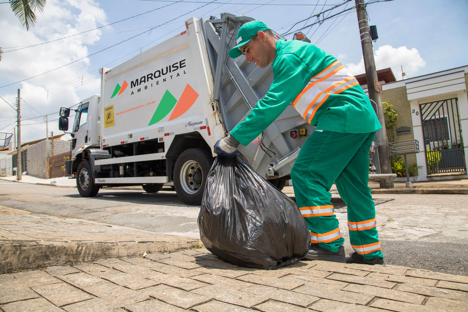 BRIGA JUDICIAL: Marquise anuncia suspensão de coleta de lixo em Porto Velho