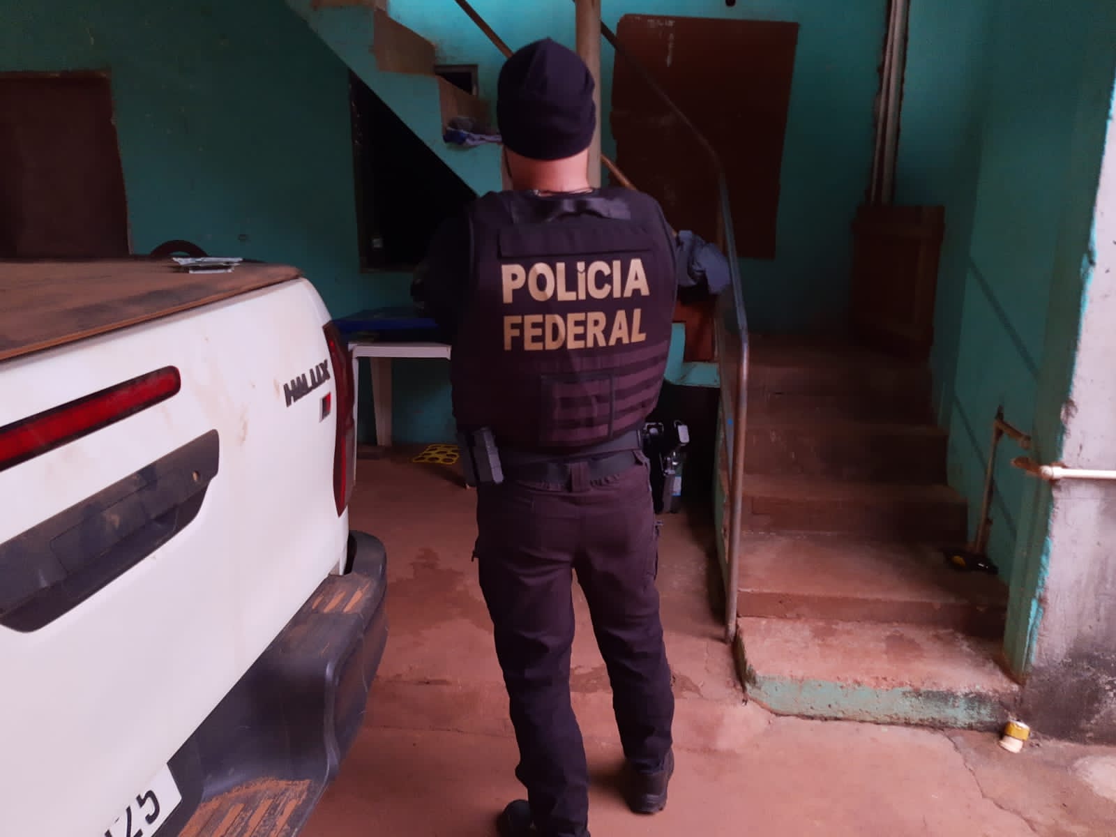 FRAGMENTADO: Operação da PF mira envolvidos com o tráfico e lavagem de dinheiro