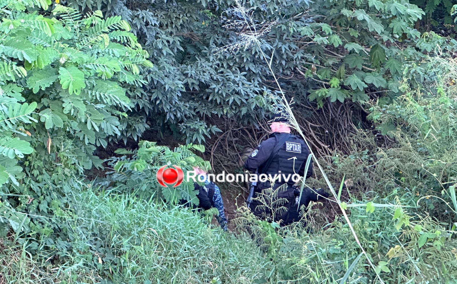 VÍDEO: Equipes da PM fazem buscas por corpo de jovem na capital