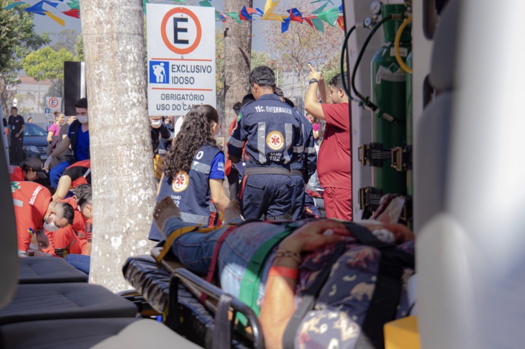 ATENDIMENTO: Acidentes com motocicletas ampliam demanda por atendimentos do SAMU