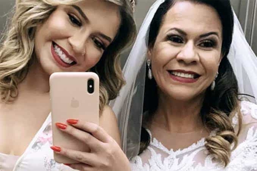 SUSTO: Mãe de Marília Mendonça sofre acidente de carro em SP