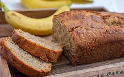 RECEITA FÁCIL:  Pão de banana de micro-ondas sem glúten