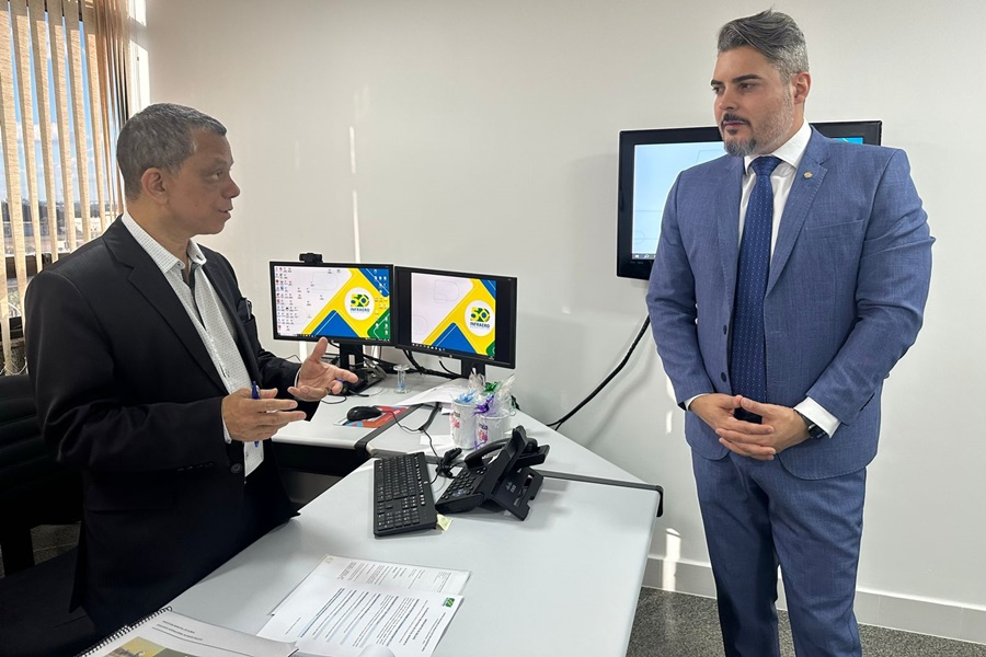 THIAGO FLORES: Deputado anuncia novidades do aeroporto de Ariquemes nas redes sociais