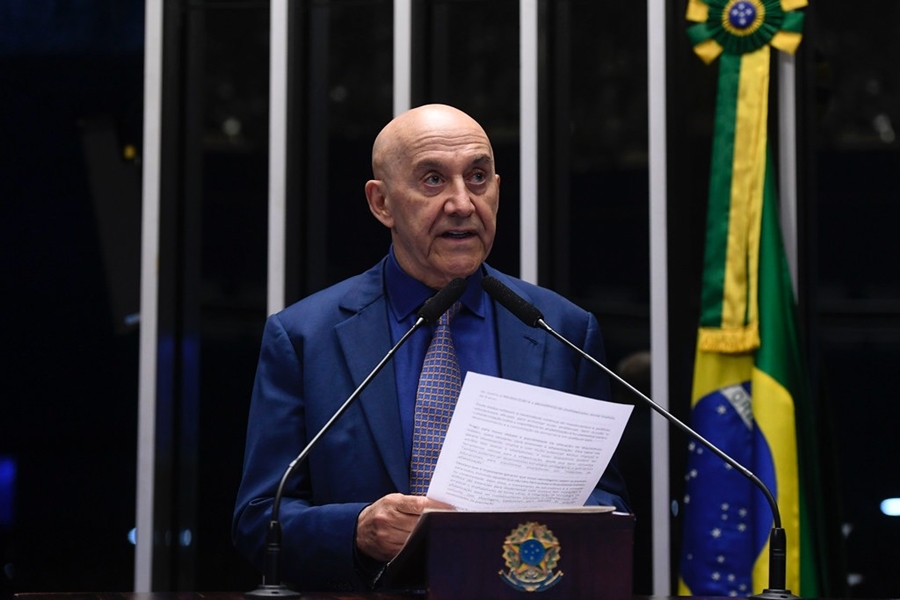 CONFÚCIO MOURA: O Brasil tem uma dívida impagável com os brasileiros que não aprenderam a ler