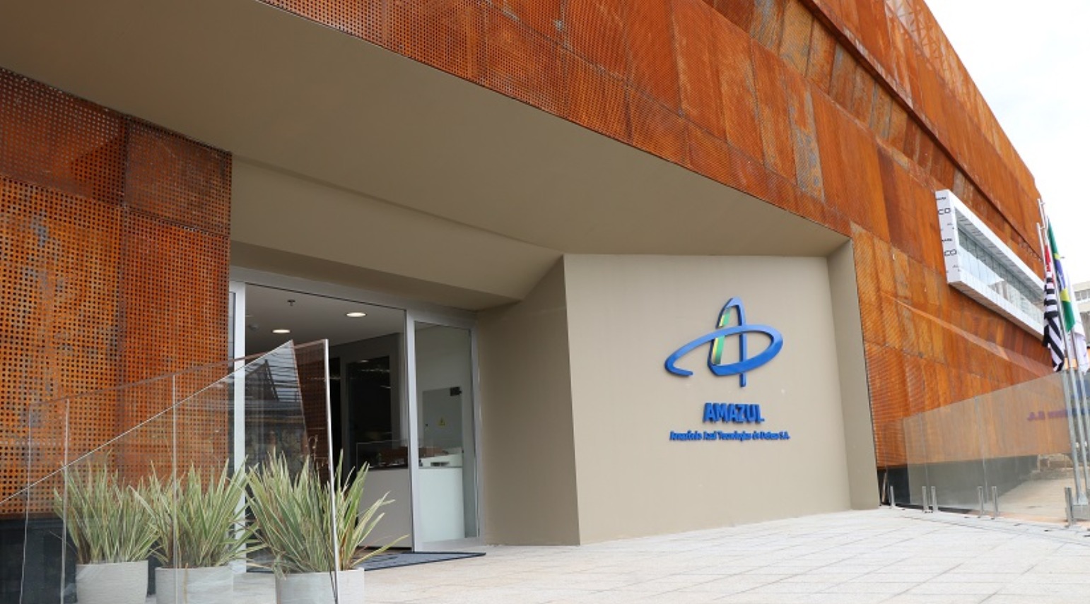 NACIONAL: Amazul divulga edital de Concurso Público com vagas para várias áreas