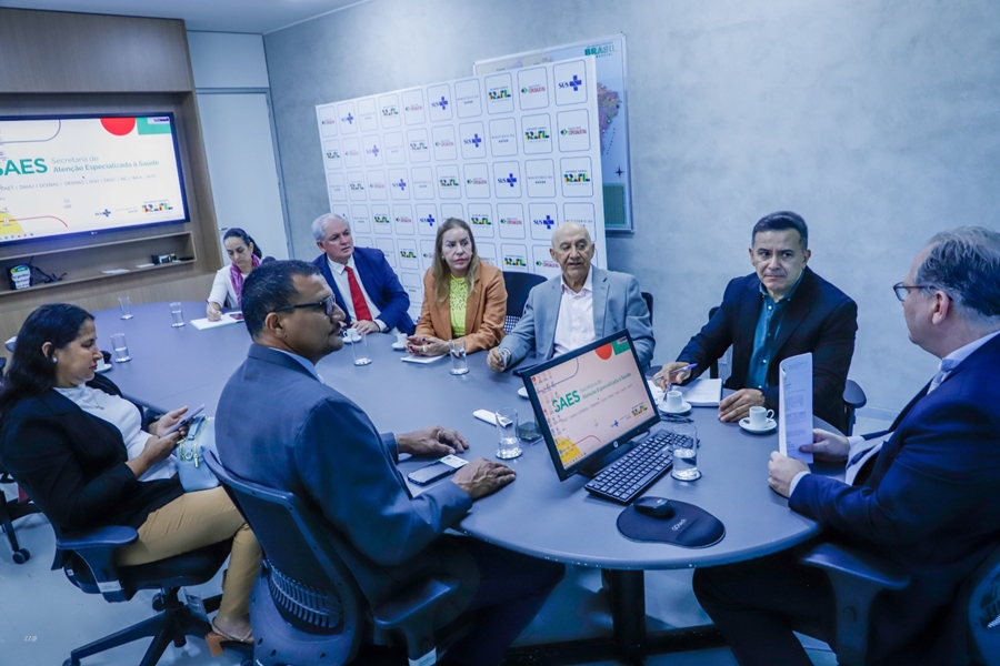 CONFÚCIO MOURA: Senador busca apoio do MS para ampliar hospital de Nova Brasilândia