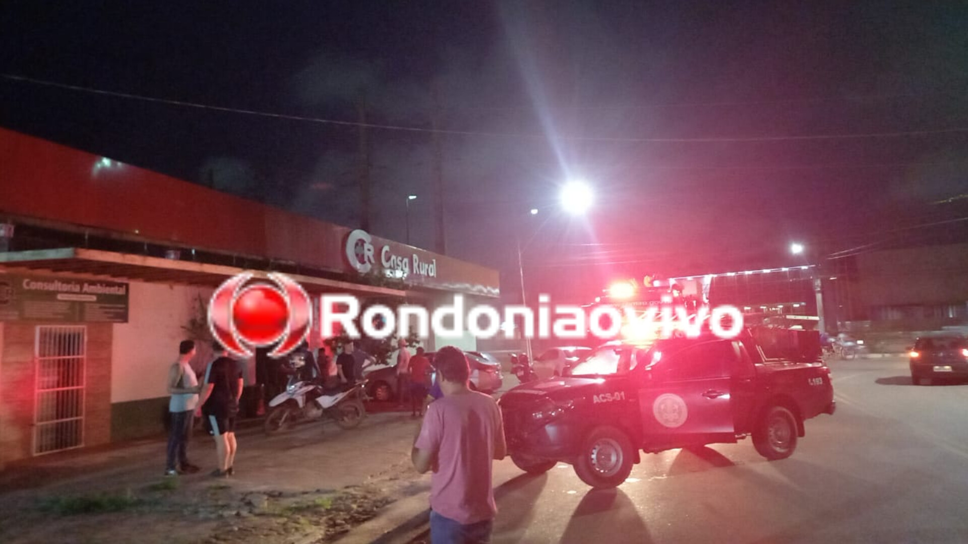 VÍDEO: Princípio de incêndio em loja de produtos agropecuários mobiliza Bombeiros