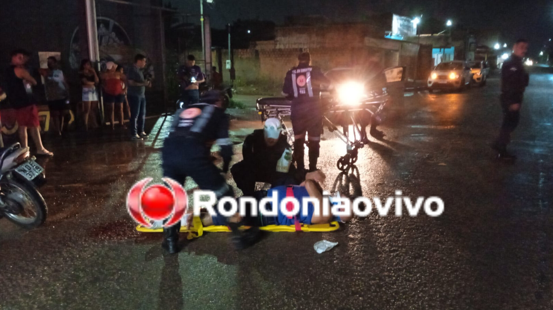 DE FRENTE: Motociclista sofre fratura exposta após grave batida frontal 